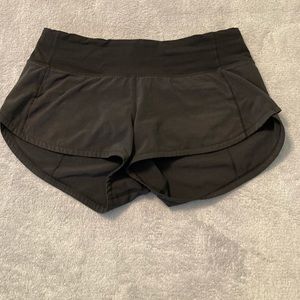 Lululemon Speed Short - 2.5”